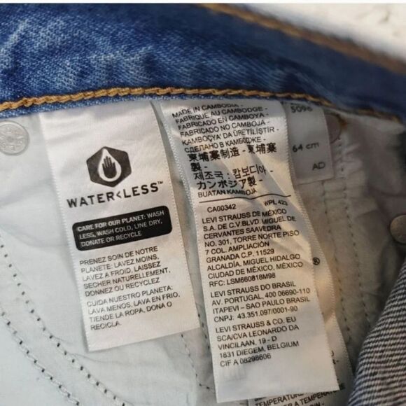 NEW Levi's Wedgie Icon Fit Tapered Ankle Button Fly Big E Denim Size 25 - Picture 12 of 16